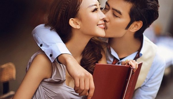 Những kiểu khen chồng nghệ thuật để giữ lửa gia đình
