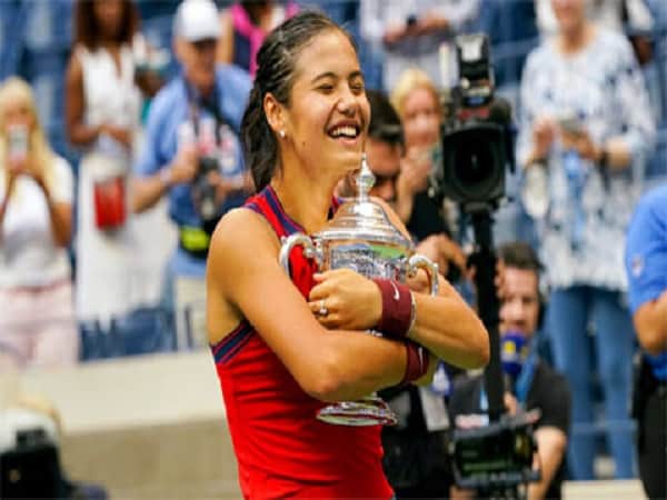 Nhà vô địch US Open 2021 chia tay HLV 