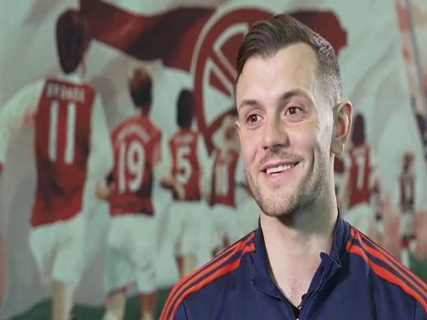 Tin Arsenal 4/4: Saka nhận lời khen từ một huấn luyện viên