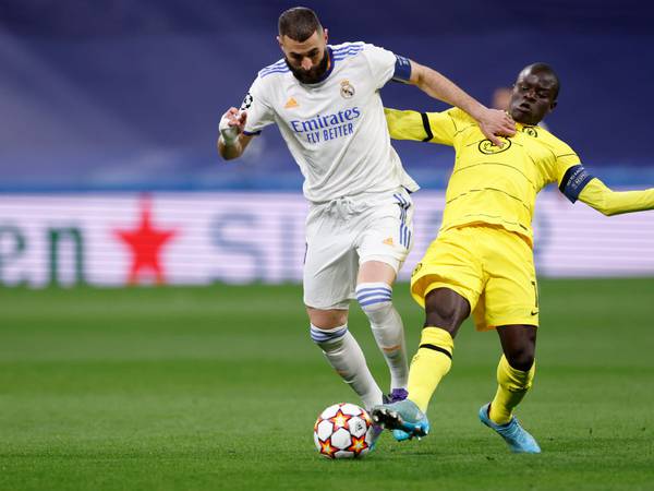 Tin bóng đá sáng 13/4: Lại ghi bàn, Benzema gửi lời nhắn đến Chelsea