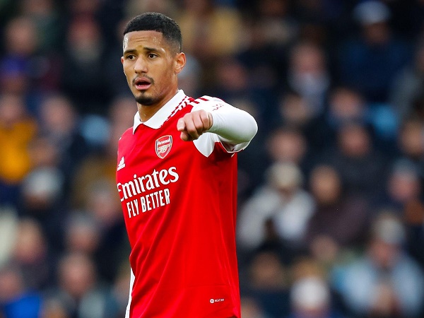 Tin bóng đá sáng 17/5: Arsenal sẽ tăng lương để giữ chân Saliba