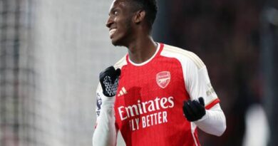 Chuyển nhượng BĐ Anh 24/6: Arsenal biến Nketiah thành "vật tế"