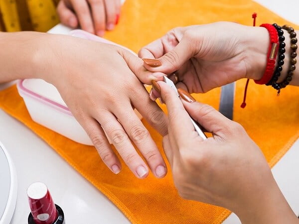 Cách chọn mẫu móng phù hợp cho chuyến đi
